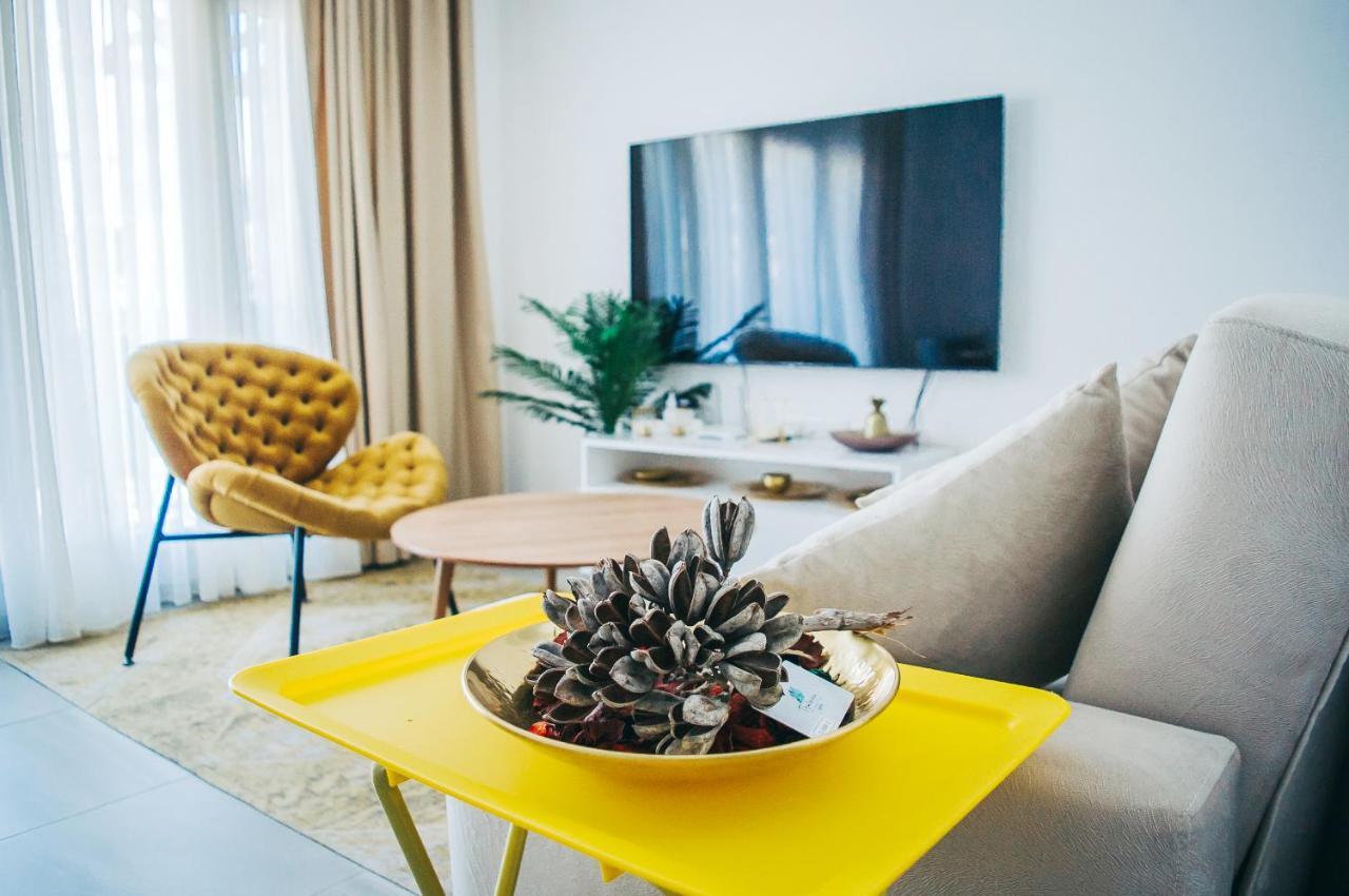 Premium Sun Apartment Vokolidha Bagian luar foto