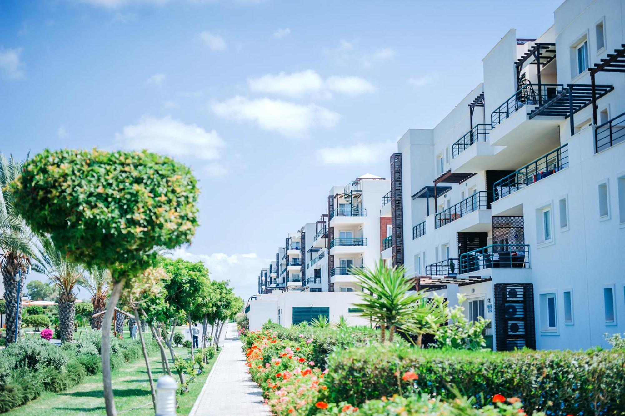Premium Sun Apartment Vokolidha Bagian luar foto