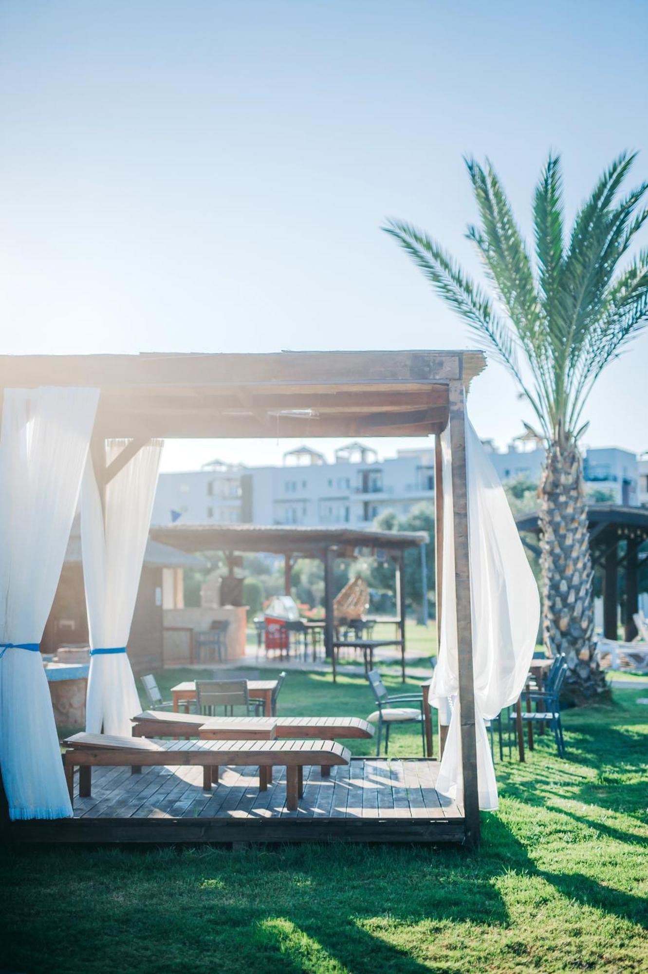 Premium Sun Apartment Vokolidha Bagian luar foto